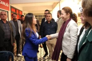 chp manisa il baskanindan kula ilce baskanligina ziyaret FWS7dFQk.jpg