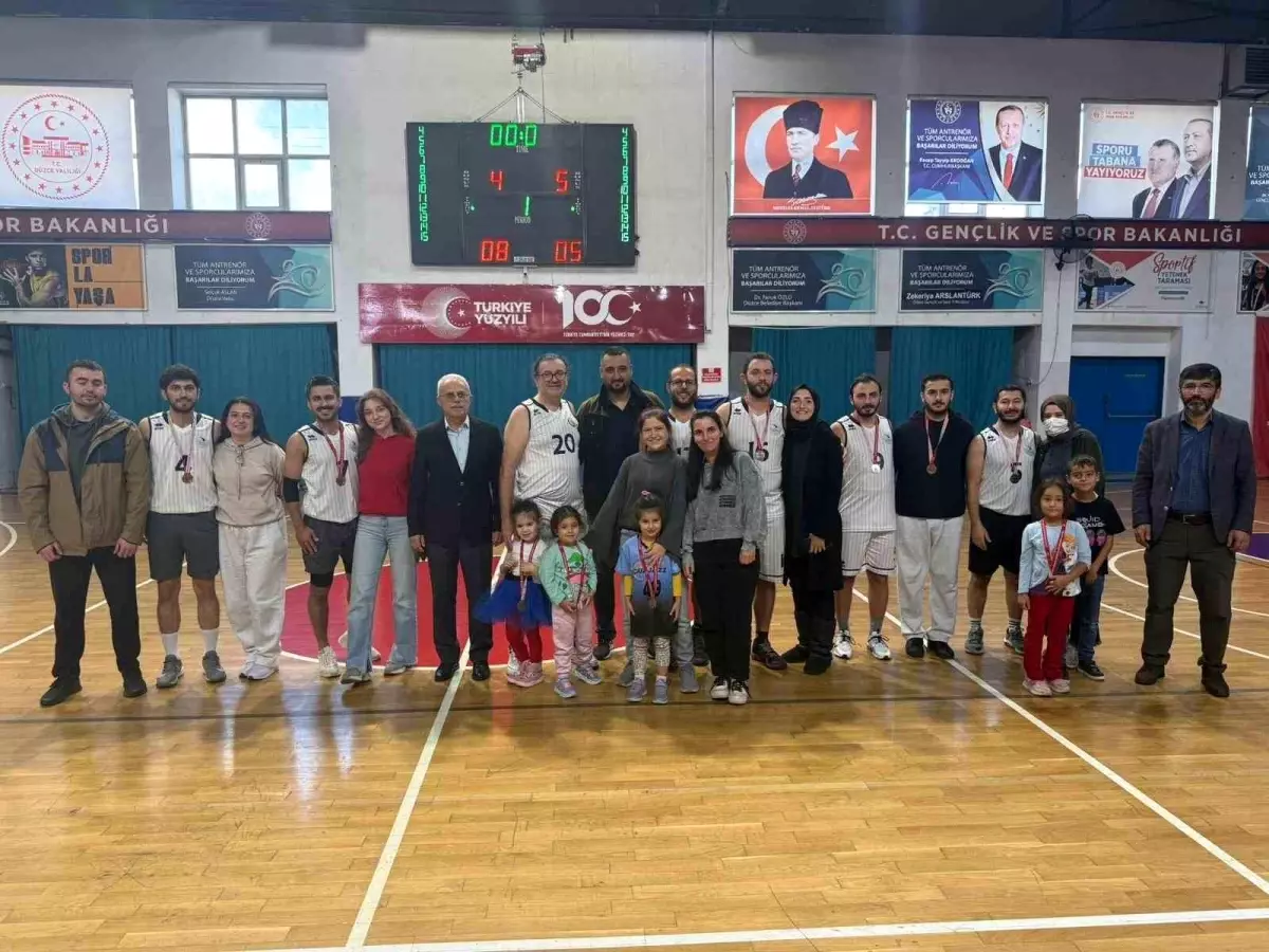 duzcede kamu spor oyunlari 3x3 basketbol musabakalarinda sampiyon universite a VVHVqDkF.jpg