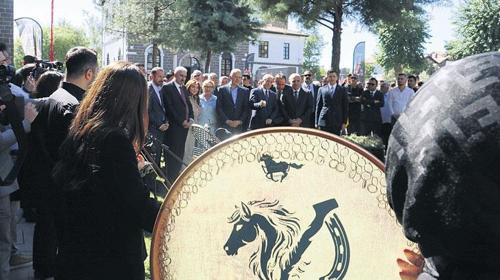 mezopotamyanin sanat soleni DYQY3xvI.jpg