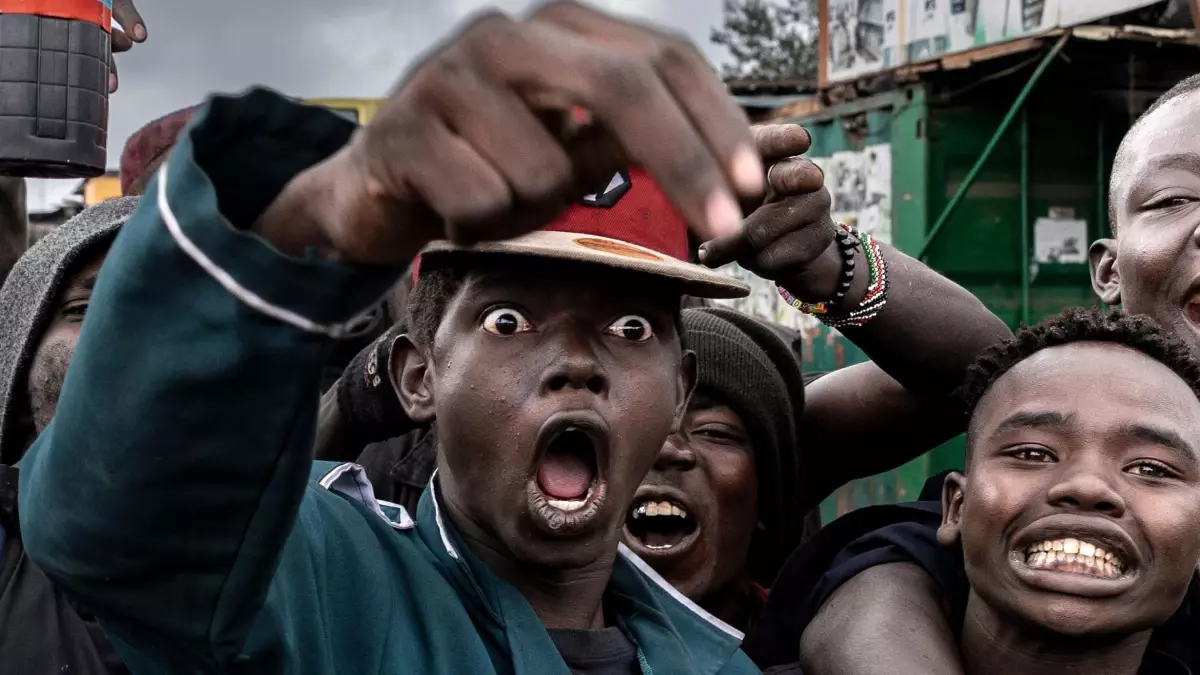 z kusagi hukumetleri deviriyor sosyal medya protestolari kalici degisim getirebilir mi KPFC84aZ.jpg