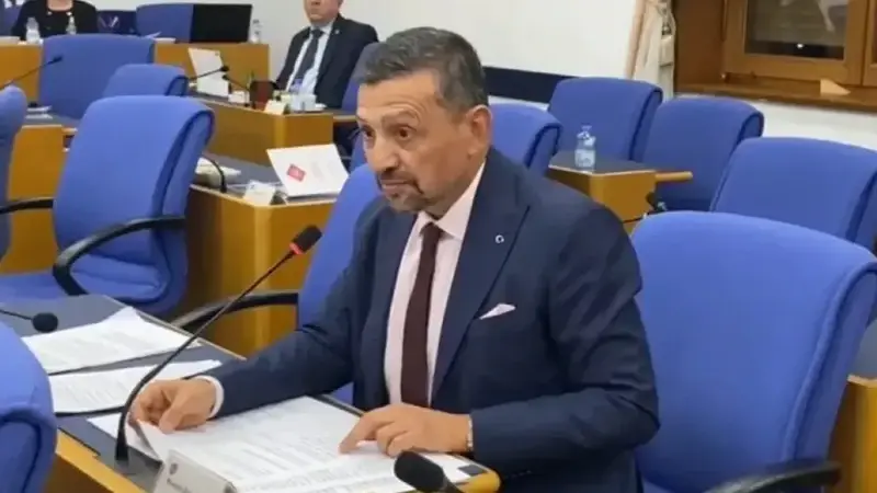 Küçük ilçelerde kreş saatleri 17’ye çekilsin