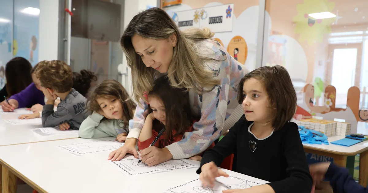 Muğla’da minik kalpler haklarını öğrendi